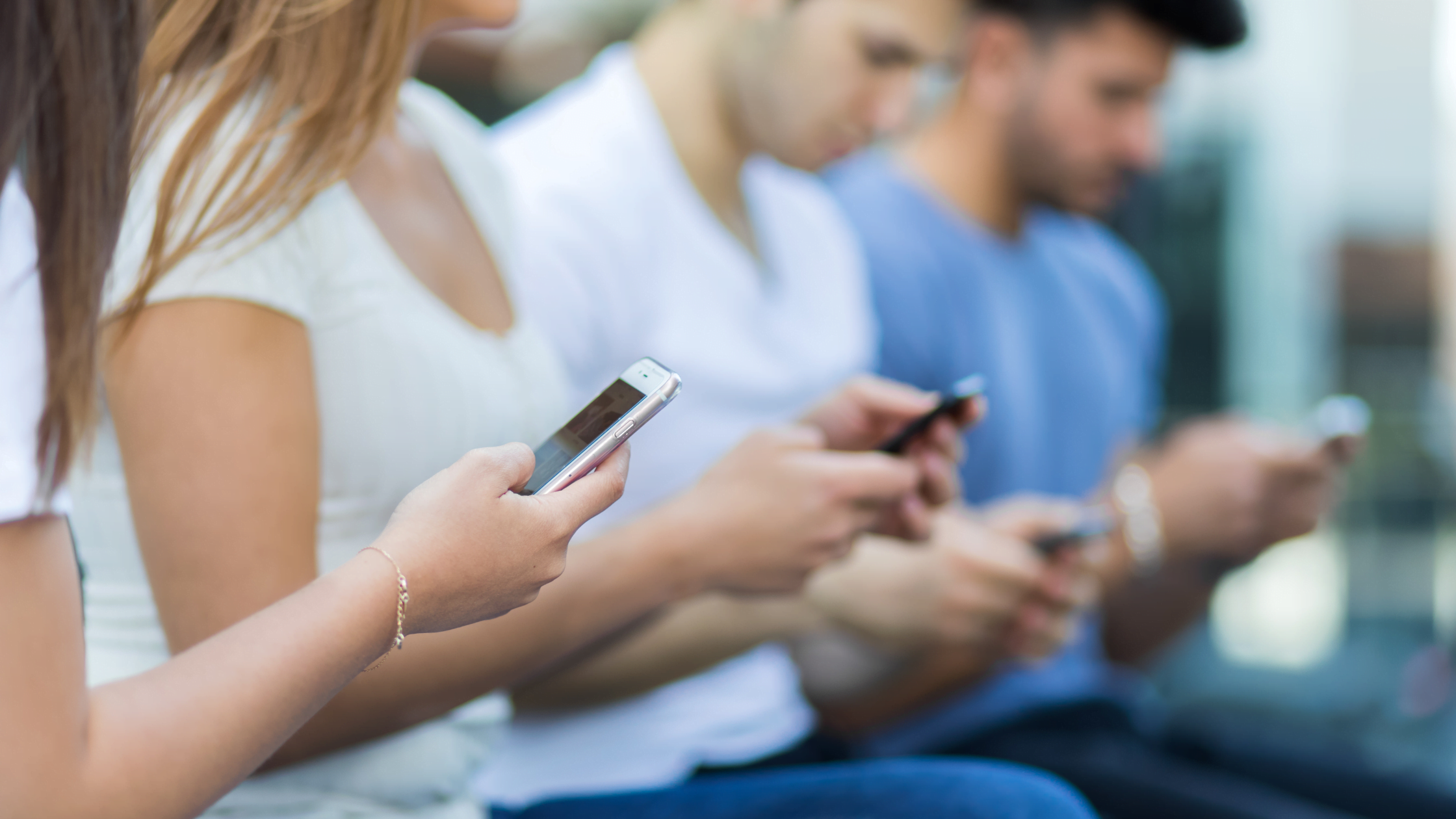 The Impact of Screen Time: How to Reduce It for a Healthier Life